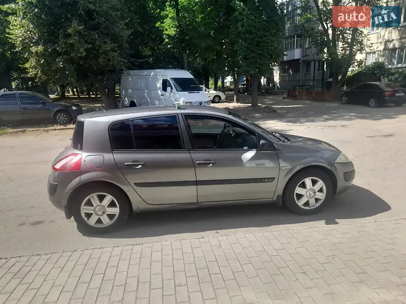 2004 renault megane