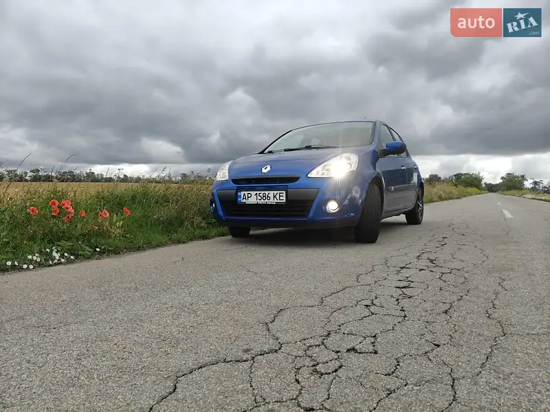 2011 renault clio