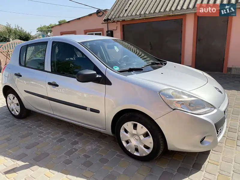 2009 renault clio