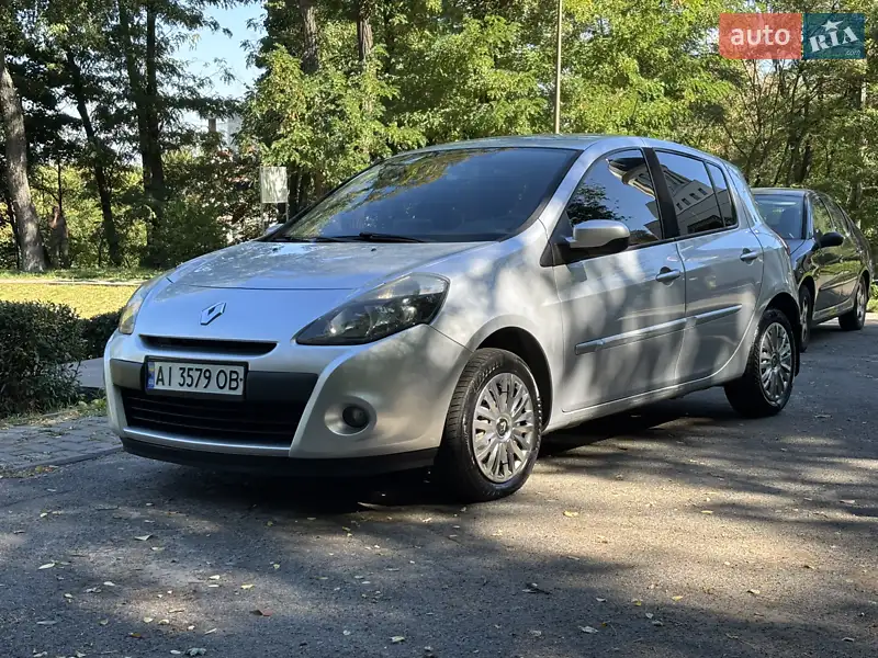 2011 renault clio