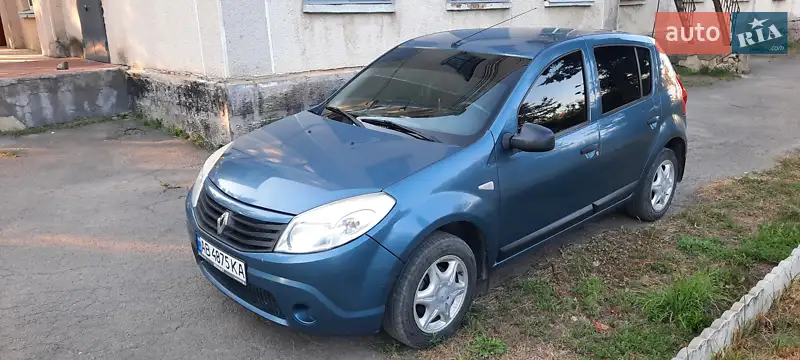 2010 renault sandero
