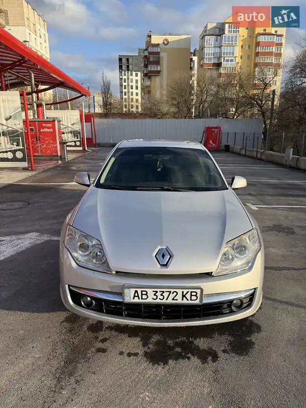 2010 renault laguna