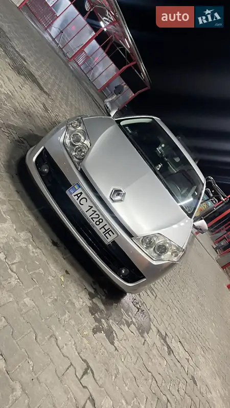 2008 renault laguna