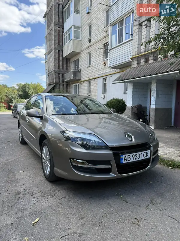 2013 renault laguna