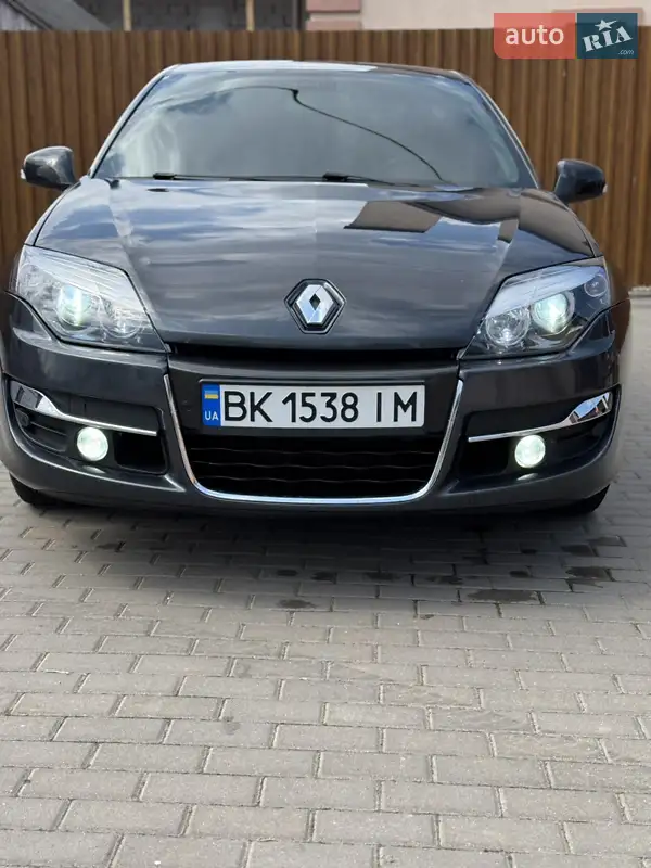 2011 renault laguna