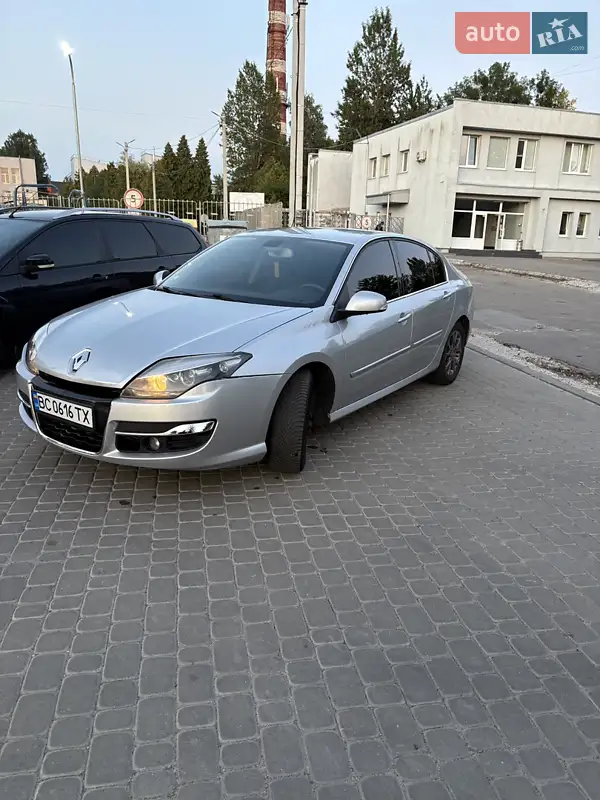 2011 renault laguna