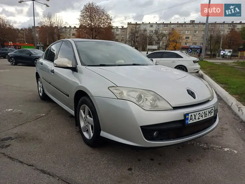 2008 renault laguna
