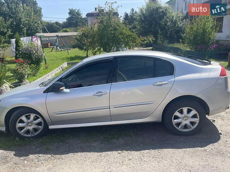 2010 renault laguna