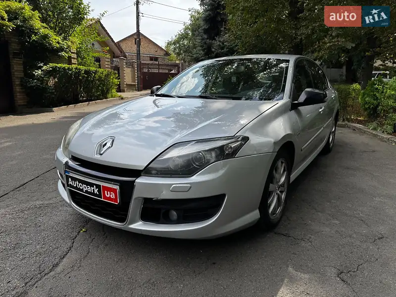 2012 renault laguna