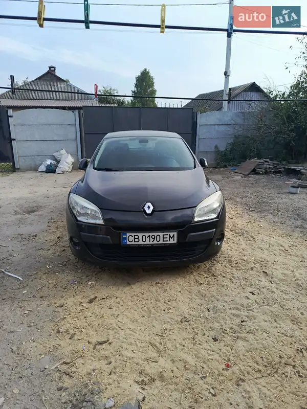 2010 renault megane