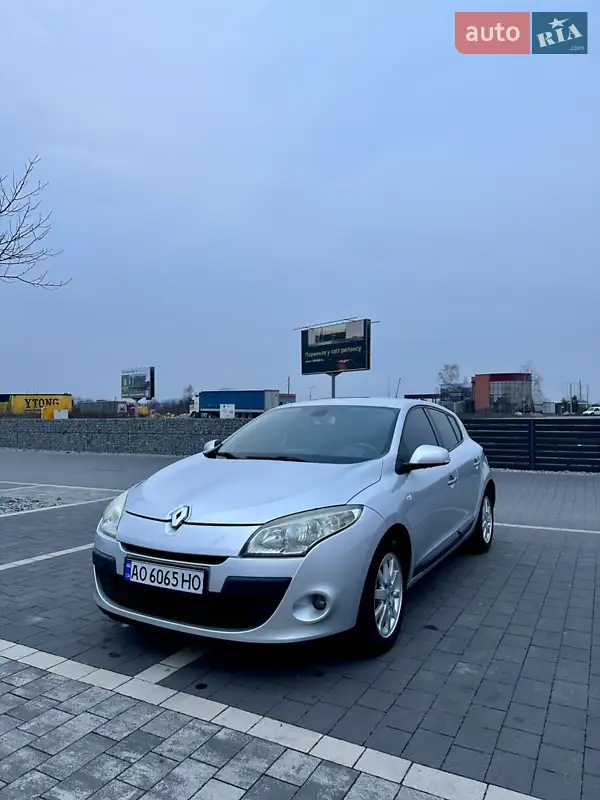 2010 renault megane