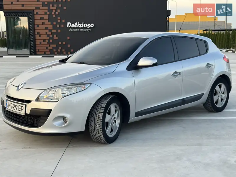2010 renault megane