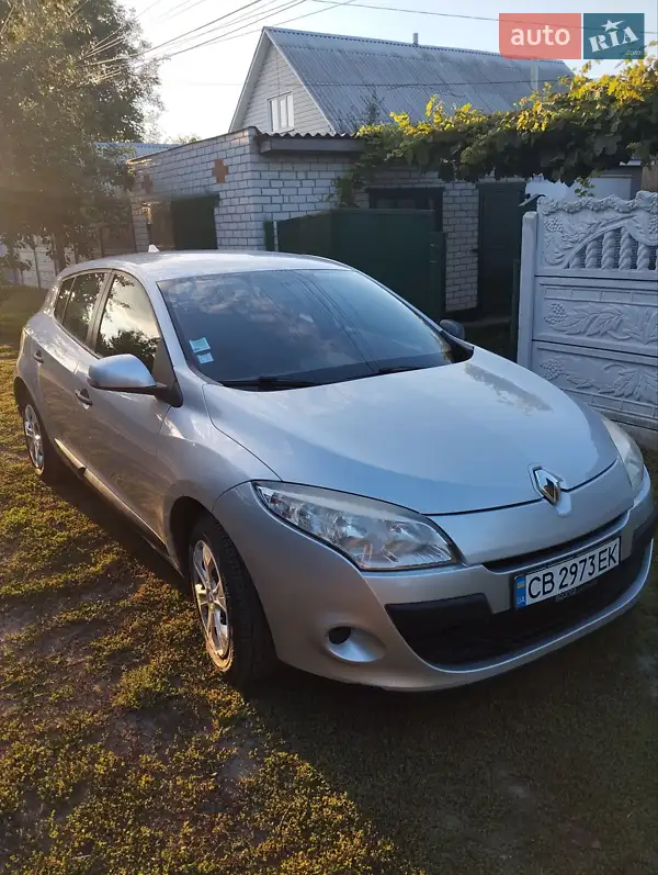2010 renault megane