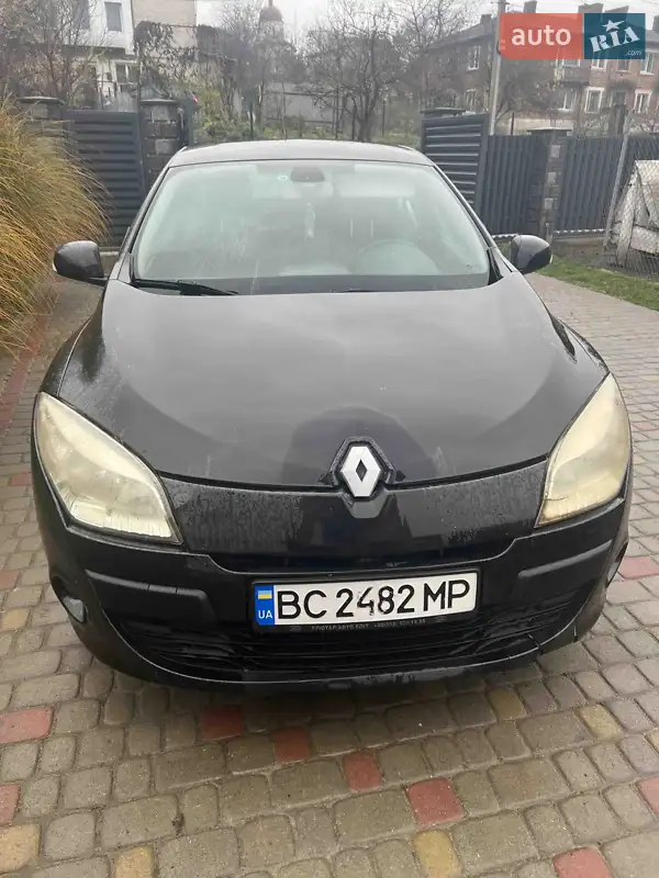 2010 renault megane