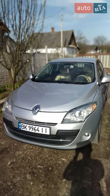 2010 renault megane