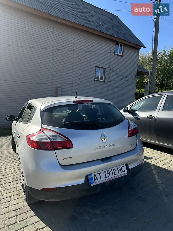 2011 renault megane