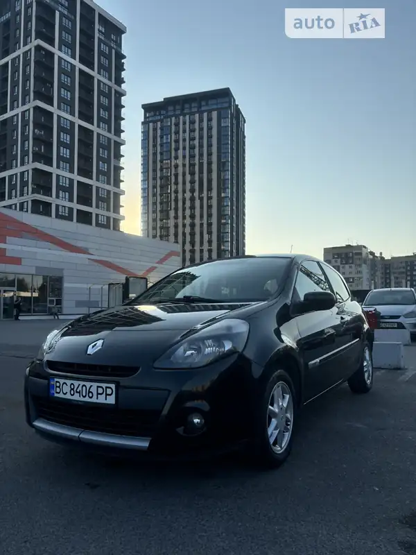 2011 renault clio
