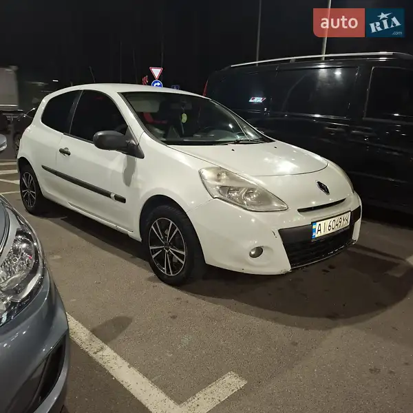 2011 renault clio