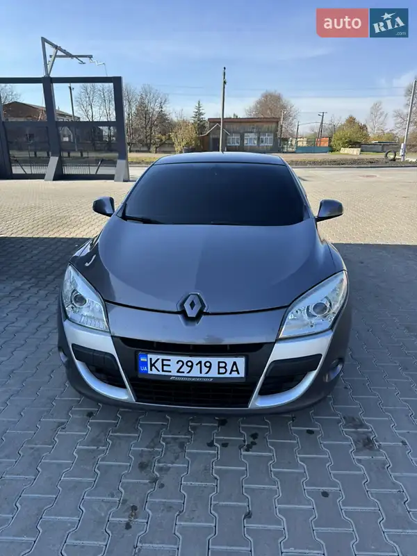 2010 renault megane