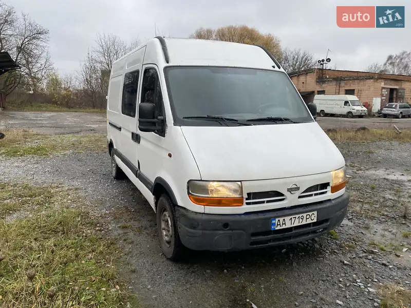 2003 nissan interstar