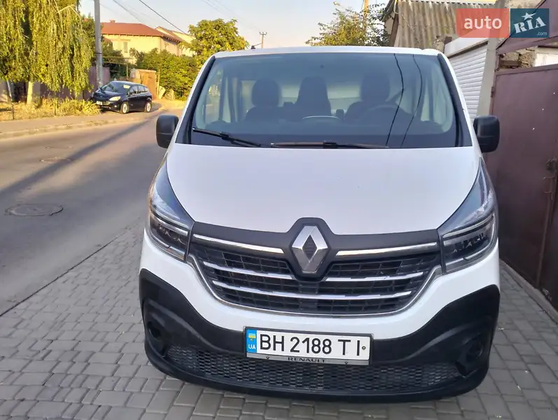 2019 renault trafic