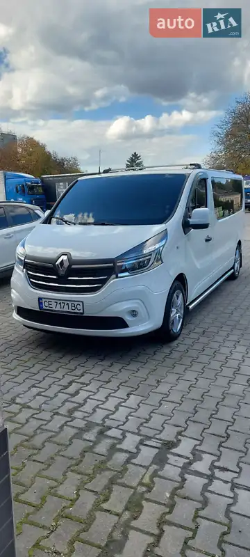 2020 renault trafic
