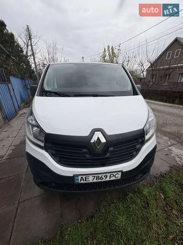 2018 renault trafic