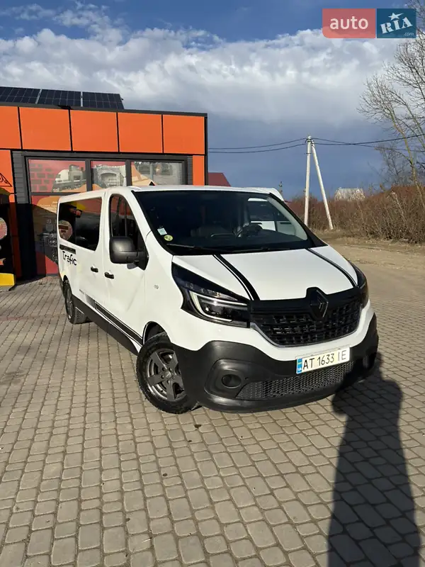 2021 renault trafic