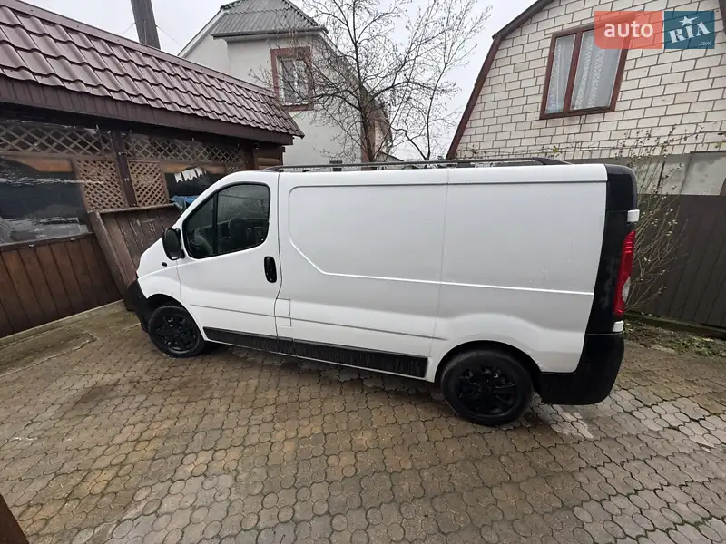 2001 renault trafic