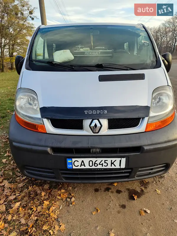 2004 renault trafic