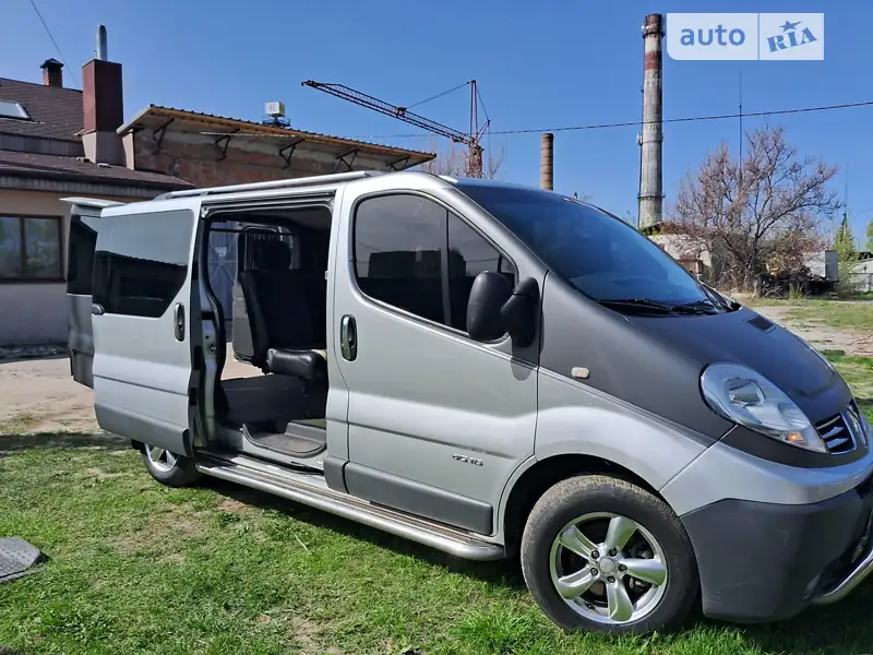 2008 renault trafic