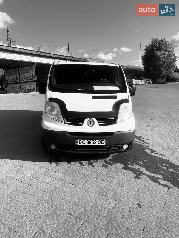 2008 renault trafic