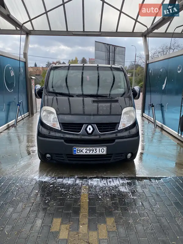 2011 renault trafic