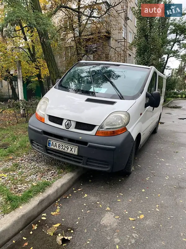 2005 renault trafic