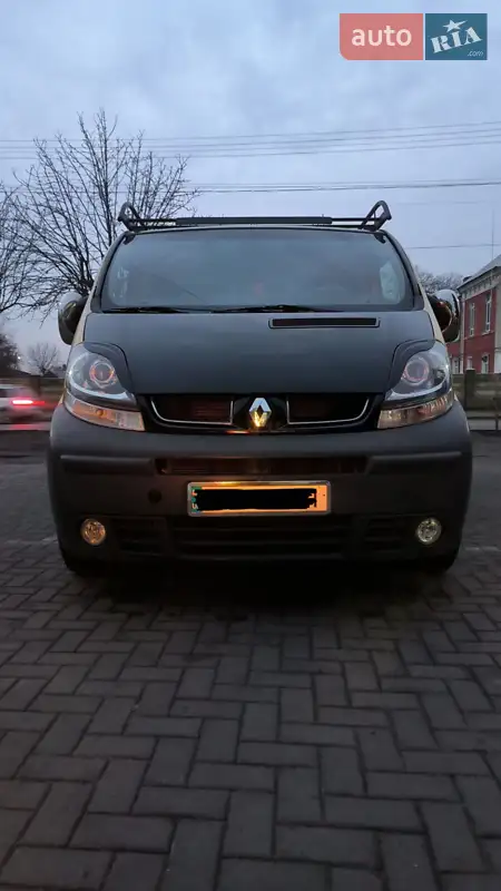 2005 renault trafic