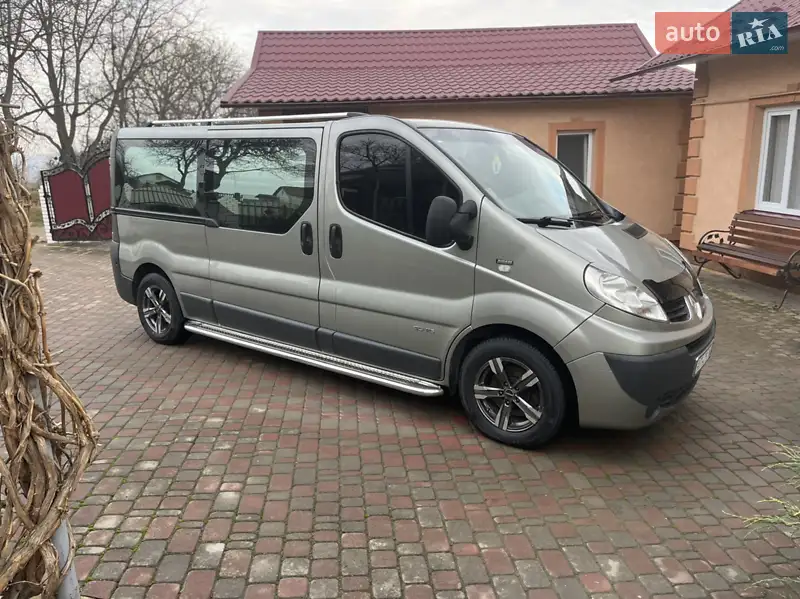 2008 renault trafic