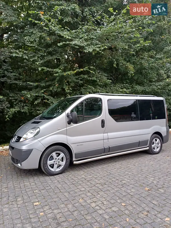 2010 renault trafic