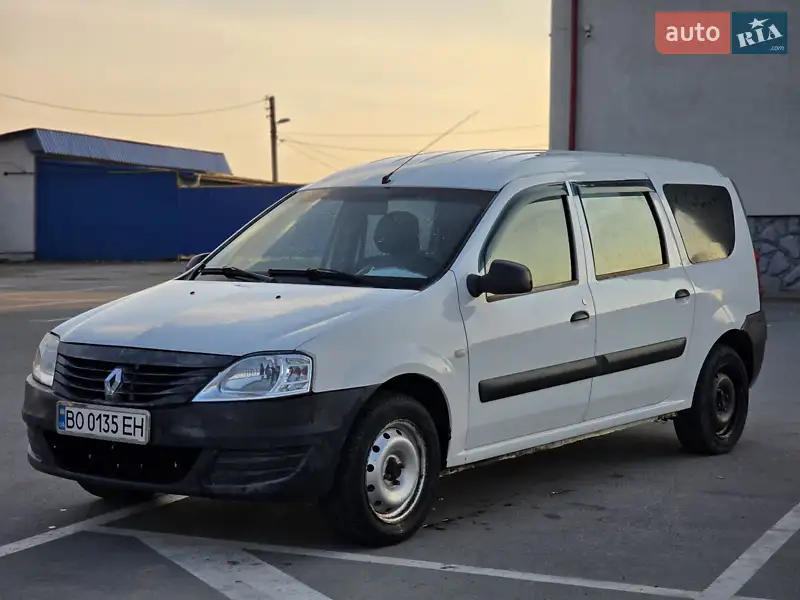 2010 renault logan van