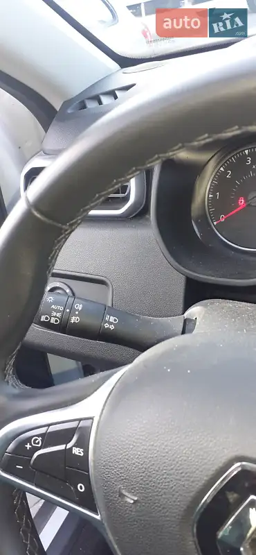 2022 renault duster