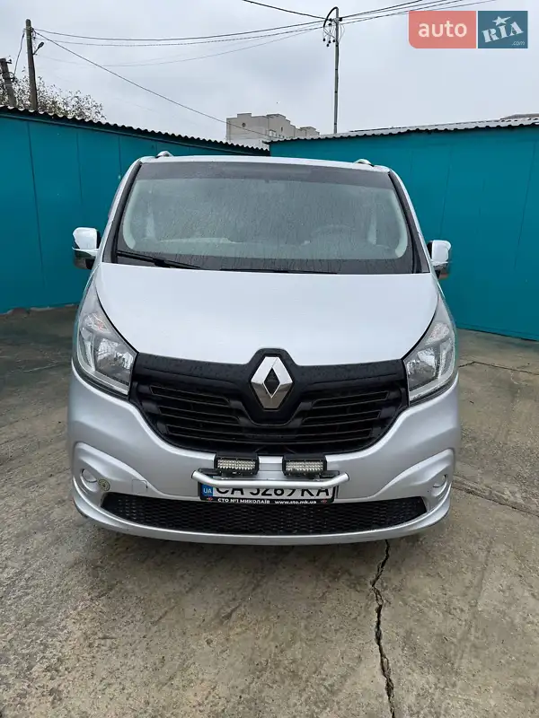 2017 renault trafic