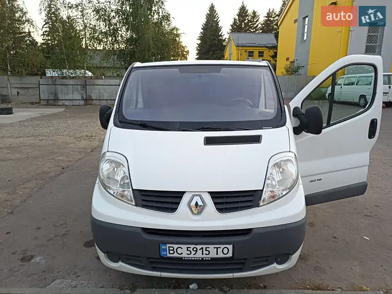 2014 renault trafic