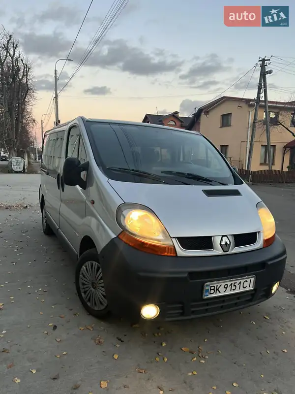 2006 renault trafic