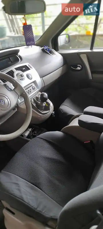 2004 renault megane