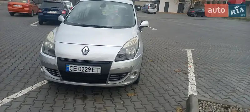 2011 renault megane-scenic