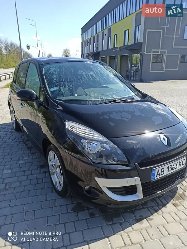 2011 renault megane scenic