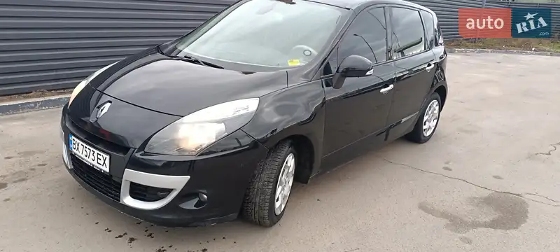 2011 renault megane scenic