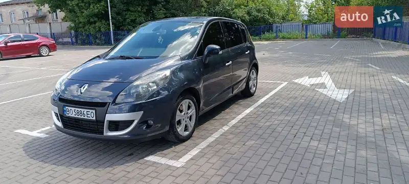 2011 renault megane scenic
