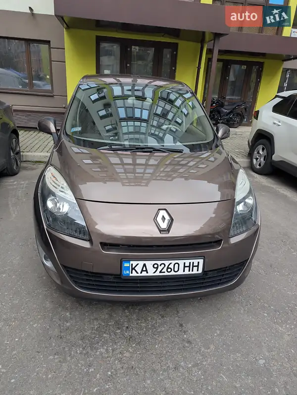 2011 renault megane scenic
