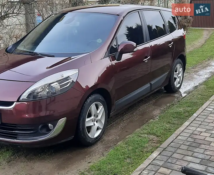 2013 renault grand scenic