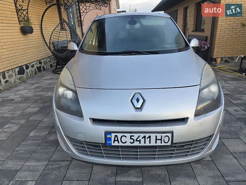 2011 renault megane scenic